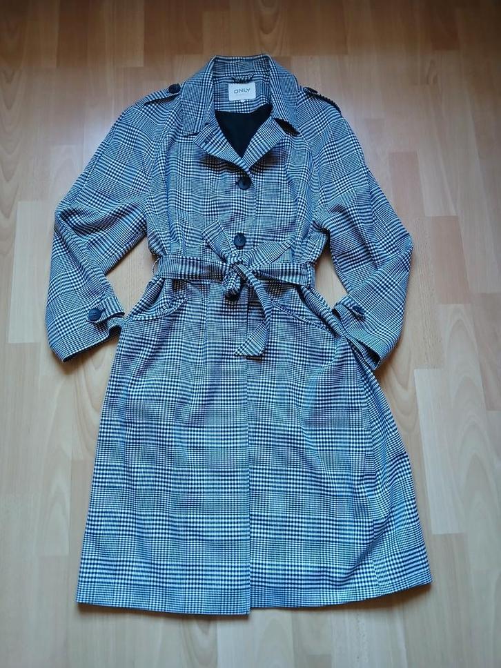 Knappe nieuwe lange zwart/wit trenchcoat, Kleding | Dames, Jassen | Zomer, Zo goed als nieuw, Maat 36 (S), Overige kleuren, Verzenden