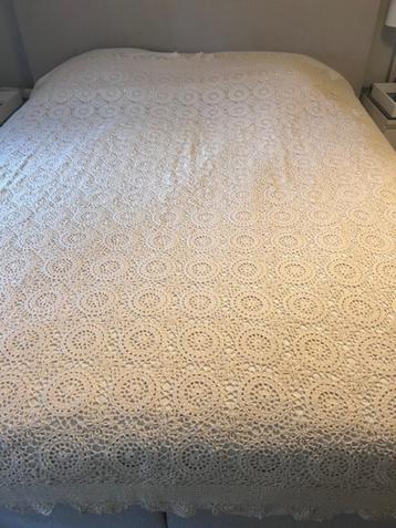 ecru handgemaakte sprei , plaid ,kleed gehaakt katoen 210 x2 beschikbaar voor biedingen