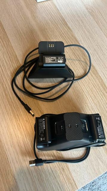 2 Oplaadstations incl. batterijen xbox controllers beschikbaar voor biedingen