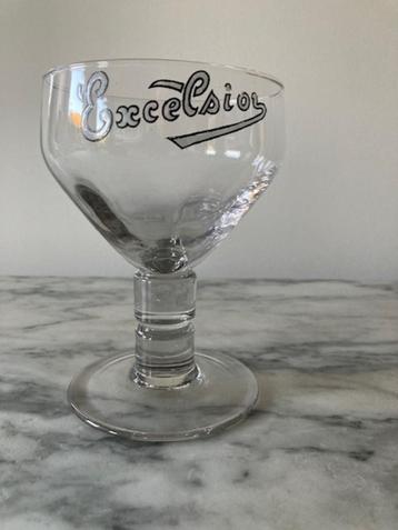  Excelsior kelkglas met emaille belettering. beschikbaar voor biedingen