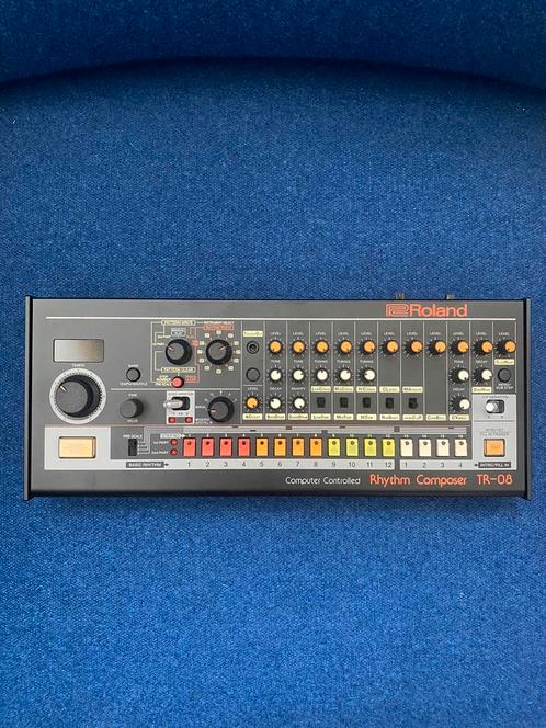 Roland TR-08 drum machine, Musique & Instruments, Synthétiseurs, Comme neuf, Roland, Enlèvement ou Envoi