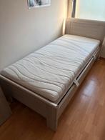 Kwalitatief bed natuureik, Ophalen, Zo goed als nieuw