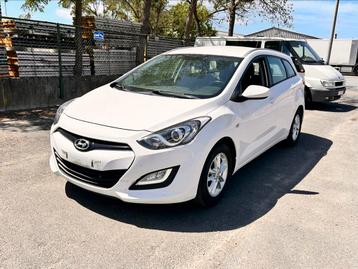 Hyundai i30 1.4 Benzine Euro 5 2013 beschikbaar voor biedingen