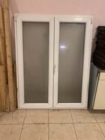 Pvc  raam met mat glas, Doe-het-zelf en Bouw, Raamkozijnen en Schuifdeuren, Ophalen, Gebruikt