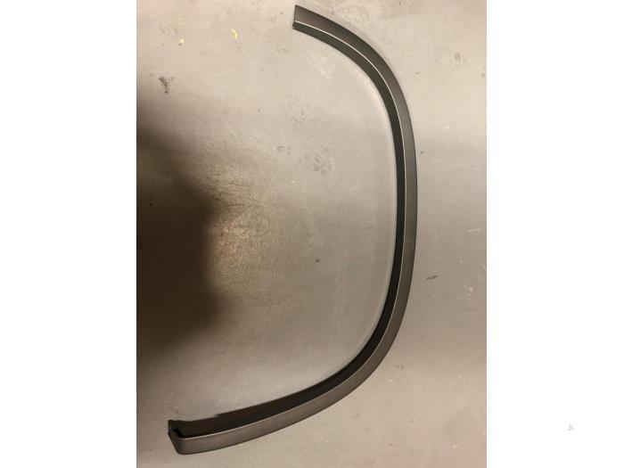 Jante de roue arrière d'un Volkswagen Tiguan, Autos : Pièces & Accessoires, Carrosserie & Tôlerie, Volkswagen, Utilisé, 3 mois de garantie