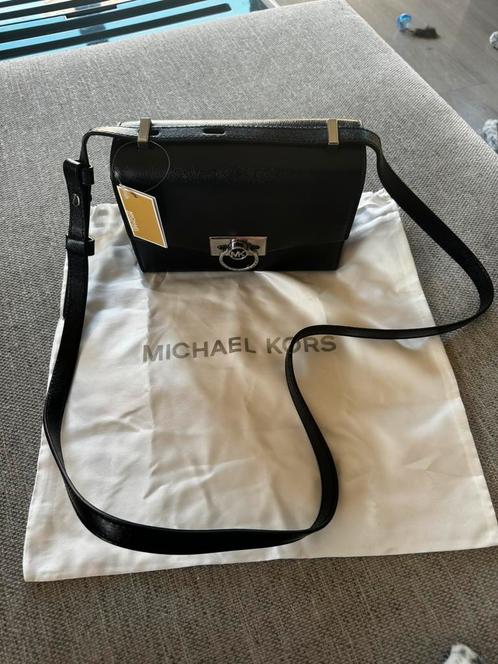 Michael Kors schoudertas, Handtassen en Accessoires, Tassen | Schoudertassen, Nieuw, Overige merken, Zwart, Leer, Ophalen