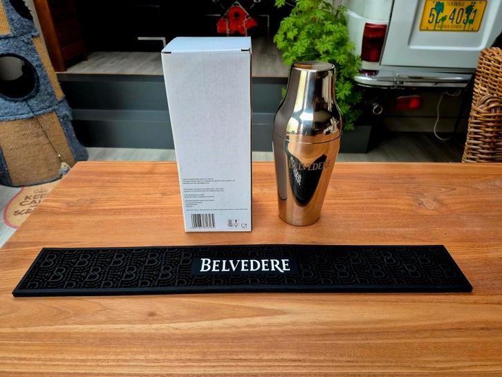 Belvedere vodka set, barmat en shaker, Verzamelen, Merken en Reclamevoorwerpen, Verpakking, Ophalen of Verzenden