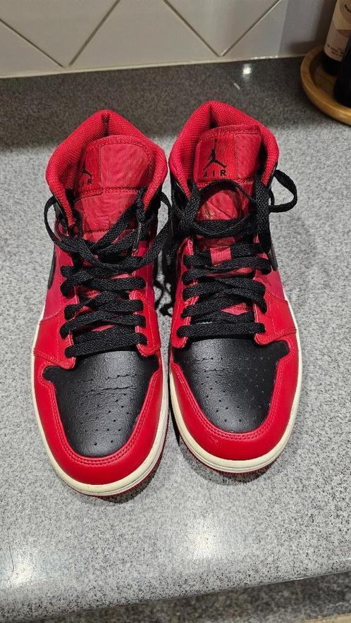 Nike Air Jordan 1 mid, Kleding | Heren, Schoenen, Zo goed als nieuw, Ophalen of Verzenden