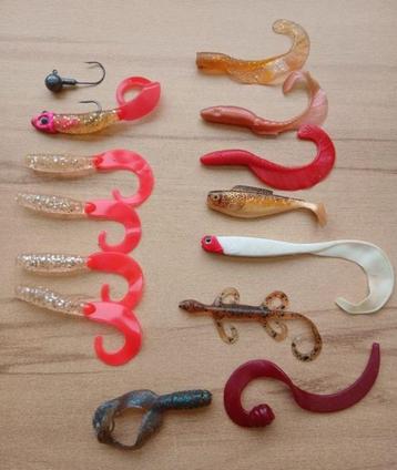 13 leurres souples + 2 Têtes plombées beschikbaar voor biedingen