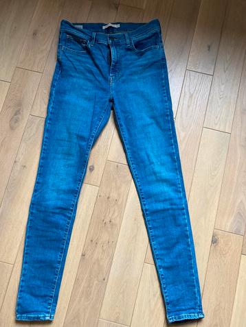 Levi’s s high rise super skinny beschikbaar voor biedingen