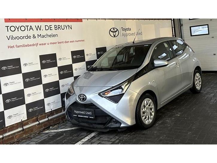 Toyota Aygo x-play, Auto's, Toyota, Bedrijf, Aygo, Airbags, Airconditioning, Bluetooth, Centrale vergrendeling, Isofix, Metaalkleur