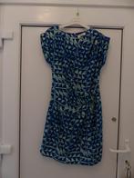 Louche blauw jurkje met print - maat small, Kleding | Dames, Blauw, Knielengte, Ophalen of Verzenden, Zo goed als nieuw