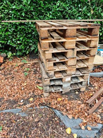 Europaletten 8 stuks beschikbaar voor biedingen