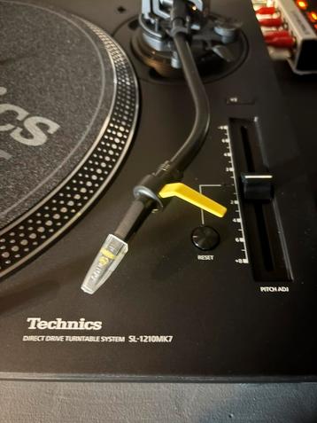 Paire de Technics mk7 et cellule concorde mk2 club beschikbaar voor biedingen