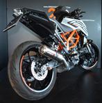 KTM Duke 125 Met Dominator uitlaat,Tanktas,Bar end spiegels, Entreprise, 1 cylindre, Naked bike, 125 cm³