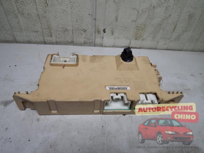 Zekeringkast van een Mazda 2, Auto-onderdelen, Elektronica en Kabels, Mazda, Gebruikt, 3 maanden garantie, Ophalen of Verzenden