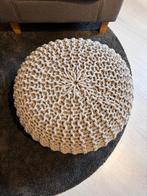 grijze gehaakte poef, Ophalen, Minder dan 50 cm, Rond, Minder dan 50 cm