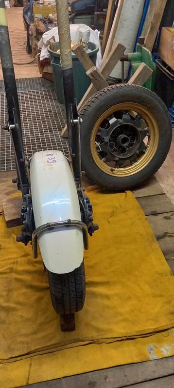 Set voorvork voor zijdelingse auto beschikbaar voor biedingen