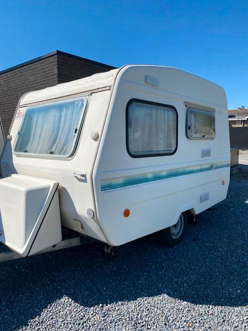 Caravan  Predom ( werk aan bekleding ), Caravans en Kamperen, Caravans, Particulier, Predom, Koelkast, Ophalen