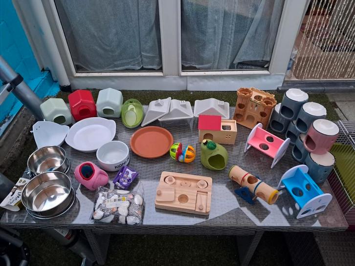 Uitzet kleine knaagdieren + beetje voor konijn, Dieren en Toebehoren, Knaagdieren en Konijnen | Toebehoren, Gebruikt, Ophalen