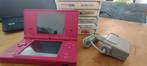 nette rode nintendo dsi met spellen, Games en Spelcomputers, Spelcomputers | Nintendo DS, Met games, Dsi, Ophalen of Verzenden