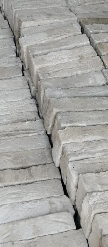 Briques de façade  beschikbaar voor biedingen