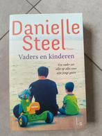 Danielle Steel - Vaders en kinderen, Danielle Steel, Comme neuf, Enlèvement, Pays-Bas