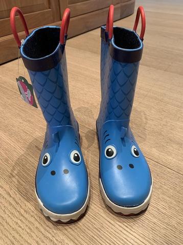 Nieuwe regenlaarzen met haaien - maat 29 beschikbaar voor biedingen