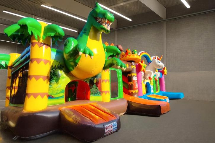 Dino of unicorn? Huur je springkasteel voor binnen., Kinderen en Baby's, Speelgoed | Buiten | Springkussens, Ophalen