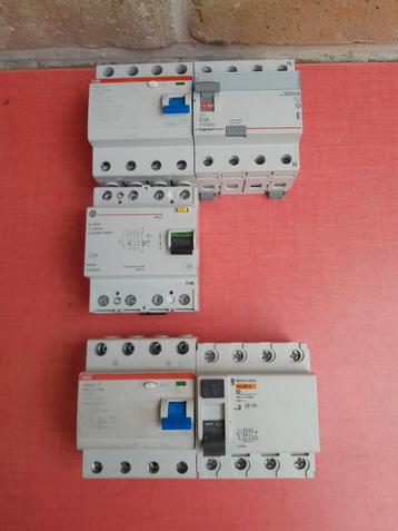 Aardlekautomaat 300mA en 30mA /3P+N 40A en 63A  beschikbaar voor biedingen