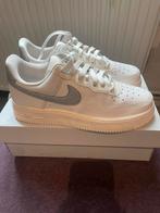 Nike Air Force 1 07 maat 37,5, Ophalen, Nieuw, Nike, Jongen of Meisje