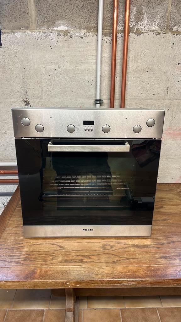 Miele oven + kookplaat, Elektronische apparatuur, Ovens, Gebruikt, Inbouw, Oven met grill, 60 cm of meer, 60 cm of meer, Hete lucht