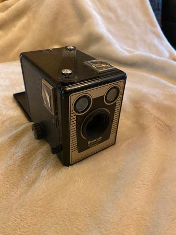 Brownie SIX-20 camera beschikbaar voor biedingen