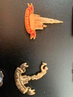 Lot de 2 Pins rétro d'Anvers, Collections, Broches, Pins & Badges, Comme neuf, Enlèvement ou Envoi