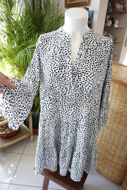 stijlvol los uitstralend uniek wit zwart TU jurk, Kleding | Dames, Jurken, Gedragen, Maat 42/44 (L), Wit, Onder de knie, Ophalen of Verzenden