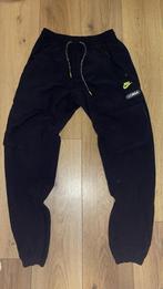 Nike jogging broek air max, Ophalen of Verzenden, Zo goed als nieuw, Maat 48/50 (M)