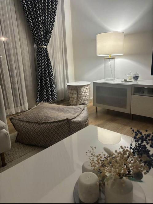Maison du Monde beige voetenbank als nieuw, Huis en Inrichting, Zetels | Voetbanken en poefs, Nieuw, Ophalen of Verzenden