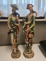 2 oosterse beeldjes, Enlèvement, Utilisé, Humain