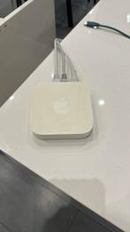 Apple AirPort Express (2 stuks beschikbaar), Ophalen of Verzenden, Zo goed als nieuw