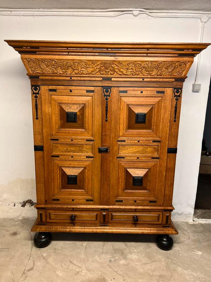 Kussenkast van Hollands Eikenhout linnenkast, Antiek en Kunst, Antiek | Meubels | Kasten, Ophalen