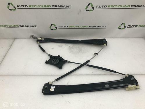 Raammechanisme Rechts Voor Volkswagen Tiguan ORIG 5NA837462, Auto-onderdelen, Ruiten en Toebehoren, Volkswagen, Gebruikt, Ophalen of Verzenden