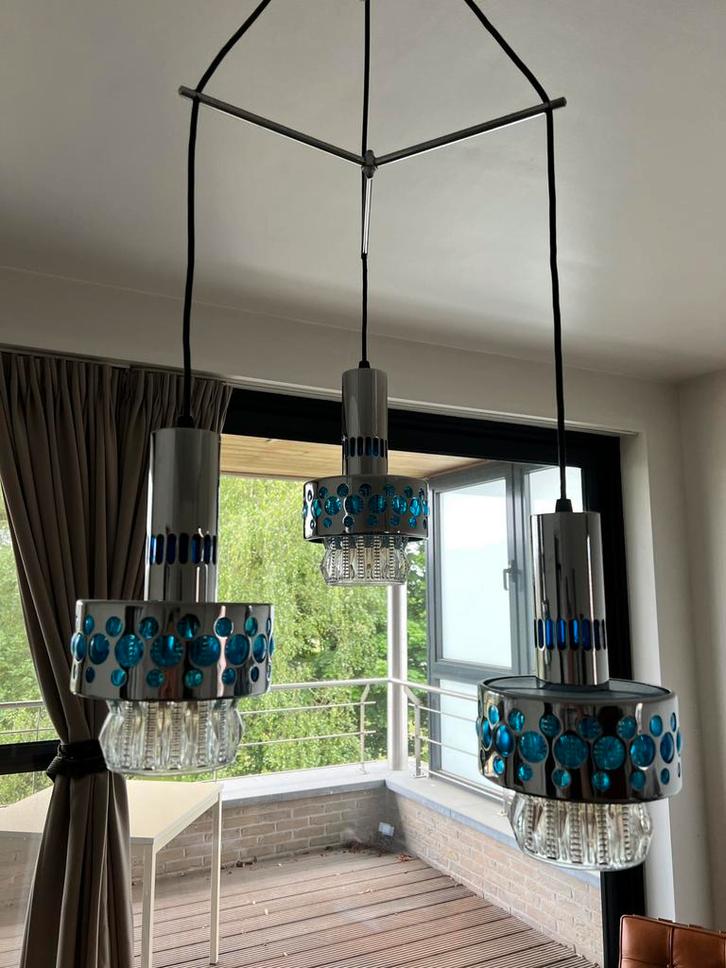 ‘70’s space age luster in zeldzaam blauw, Huis en Inrichting, Lampen | Hanglampen, Zo goed als nieuw, Ophalen