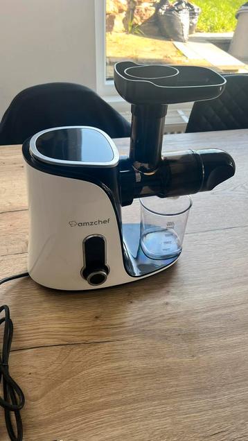 Extracteur de jus utiliser 2 fois pratiquement neuf, Electroménager, Enlèvement ou Envoi, Comme neuf
