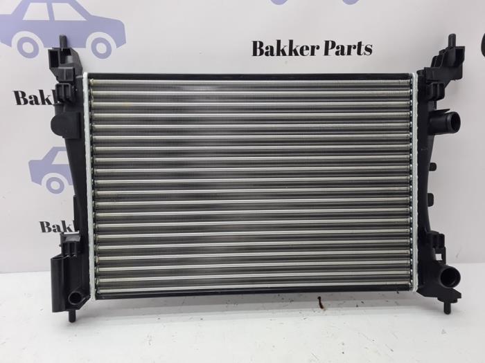 Radiateur d'un Opel Corsa, Autos : Pièces & Accessoires, Climatisation & Chauffage, Opel, Utilisé, 3 mois de garantie