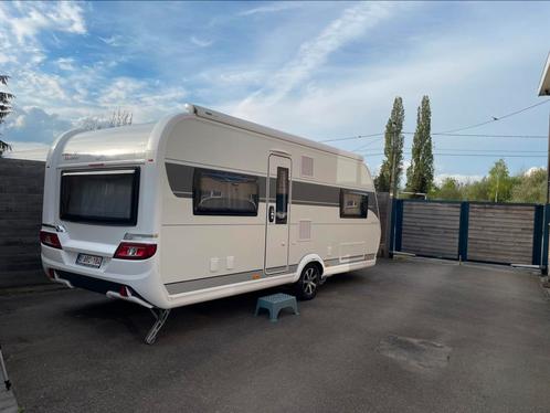 Hobby 560CFE excellent, Caravans en Kamperen, Caravans, Particulier, tot en met 4, 1250 - 1500 kg, Hobby, Vast bed, 6 tot 7 meter