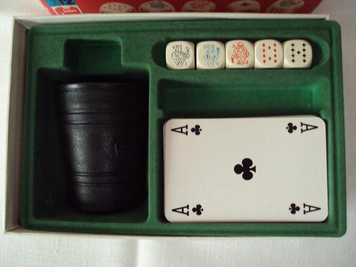 Vintage "Poker" Van Jumbo in prima staat !, Hobby en Vrije tijd, Gezelschapsspellen | Kaartspellen, Zo goed als nieuw, Een of twee spelers