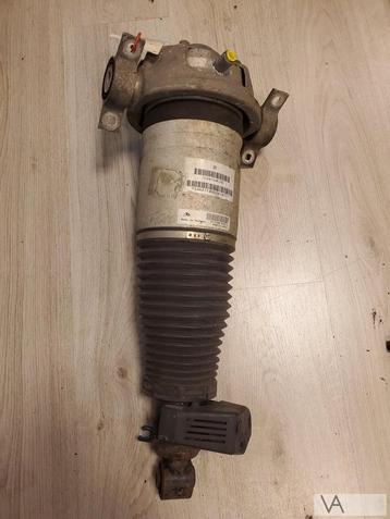 VW Touareg 2002 - 2010 veerpoot links achter 7L6616019d €75 beschikbaar voor biedingen