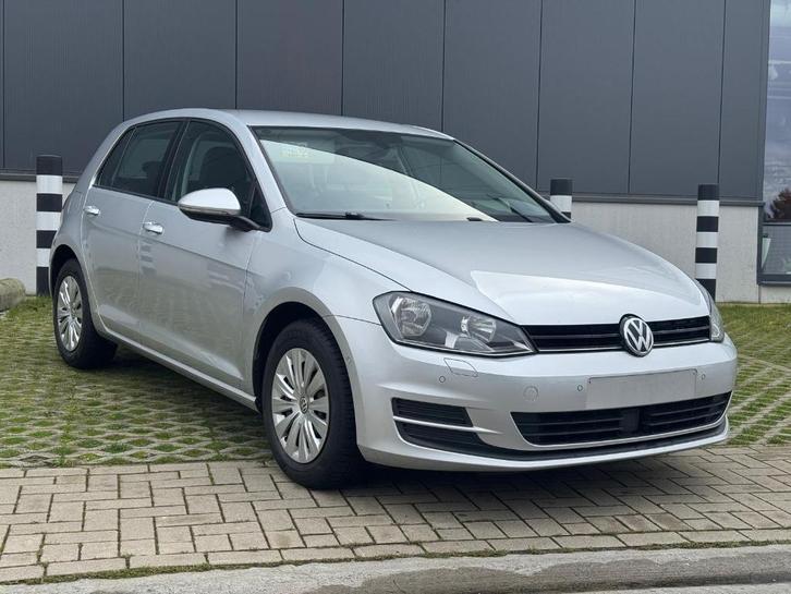 VOLKSWAGEN Golf VII Trendline 1.2 TSI 77 kW (105 pk), Autos, Volkswagen, Particulier, Golf, ABS, Régulateur de distance, Airbags
