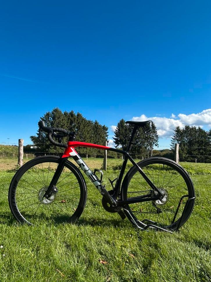 Trek Emonda SL6 Disc Pro 2021, Fietsen en Brommers, Fietsen | Racefietsen, Zo goed als nieuw, Heren, Overige merken, 10 tot 15 versnellingen