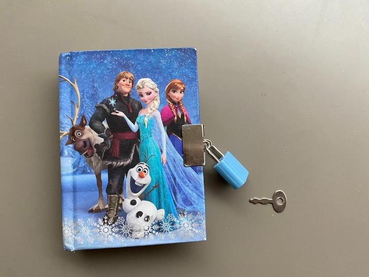 Carnet La Reine des neiges avec serrure, Enfants & Bébés, Enfants & Bébés Autre, Utilisé, Enlèvement ou Envoi